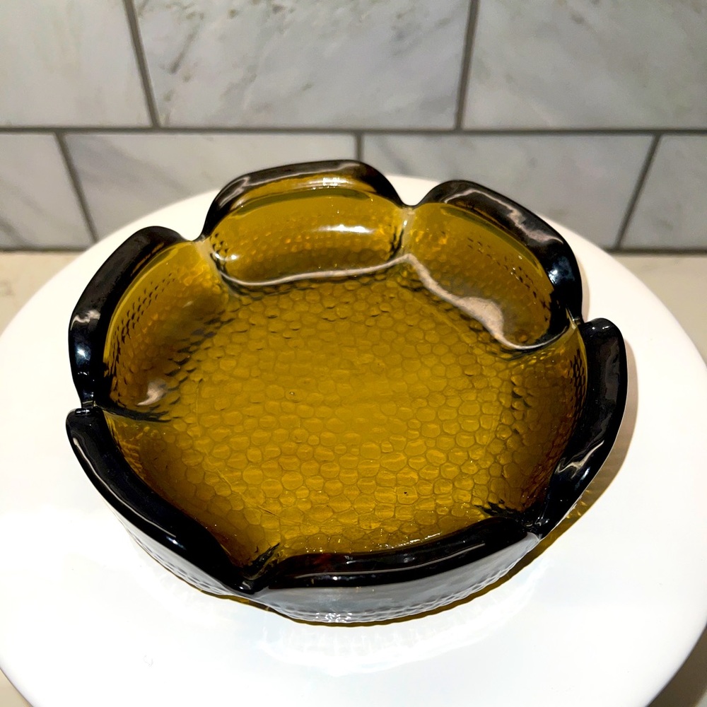 Vintage Blenko Glass‎ Petal Chestnut Ashtray W/Textured Pebbled Base MCM